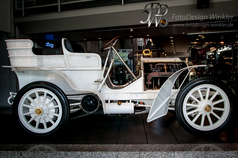 Mercedes Benz Museum Stuttgart