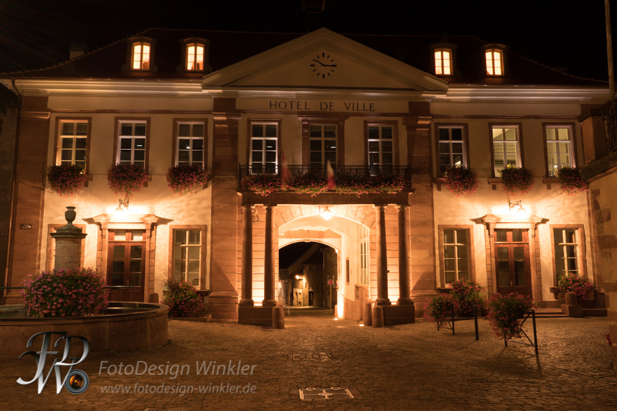 Impressionen aus Riquewihr bei Nacht