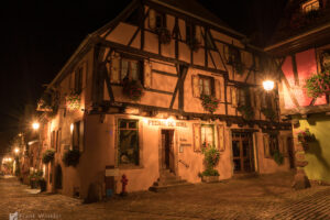Impressionen aus Riquewihr bei Nacht